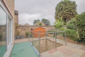 Photo 27- click for photo gallery